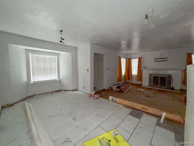 13594 Grandmont Avenue, Detroit, MI 48227