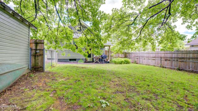 16 N Hollywood Avenue, Gloversville, NY 12078