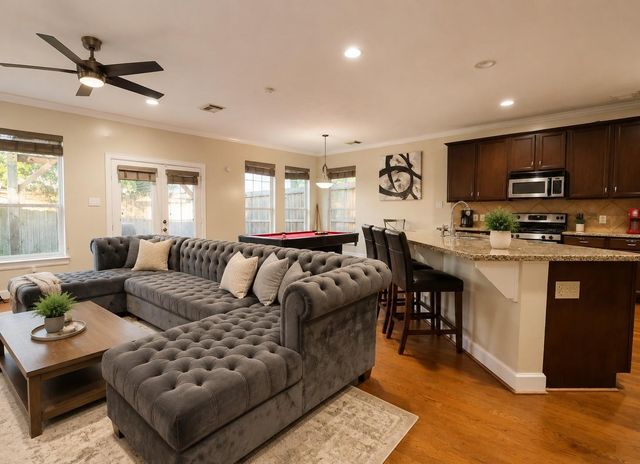9714 Kapri Lane, Houston, TX 77025