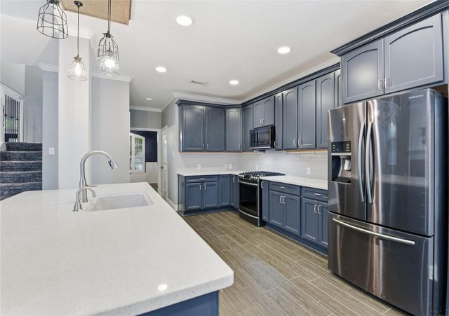 3130 Red Maple Drive, Friendswood, TX 77546