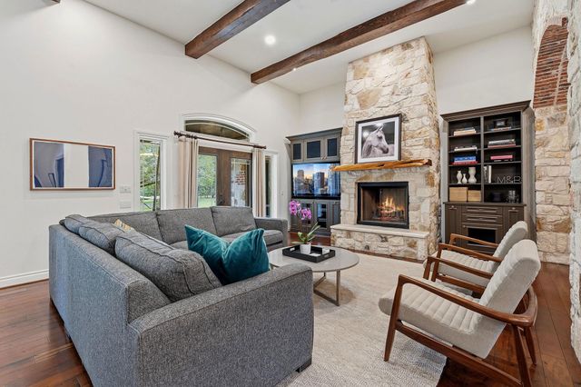 8121 Bluff TRL, Austin, TX 78737