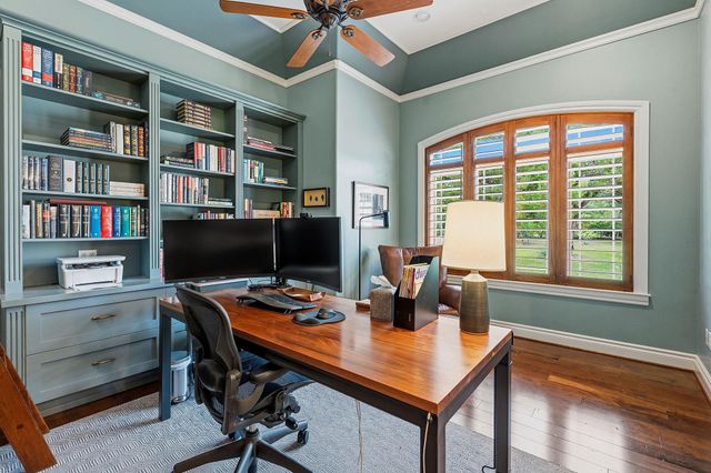 8121 Bluff TRL, Austin, TX 78737