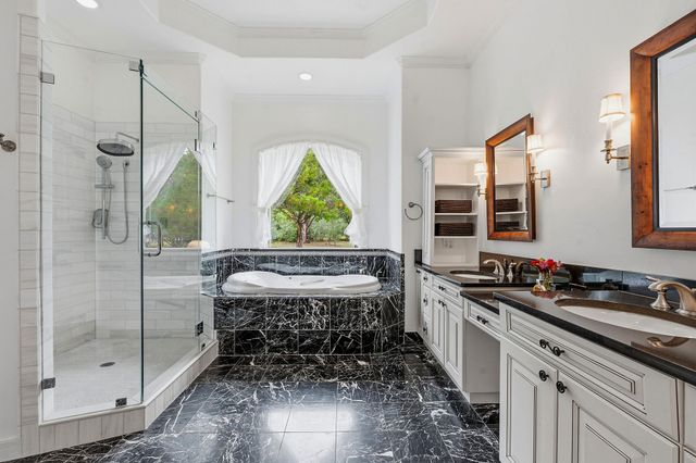 8121 Bluff TRL, Austin, TX 78737