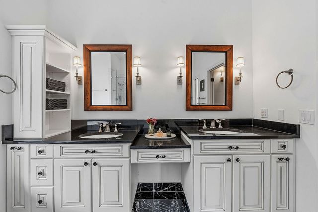 8121 Bluff TRL, Austin, TX 78737