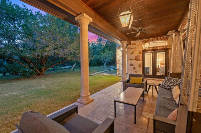 8121 Bluff TRL, Austin, TX 78737