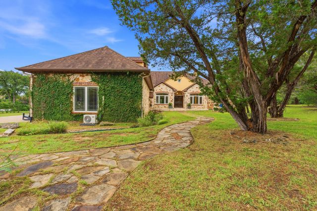 8121 Bluff TRL, Austin, TX 78737