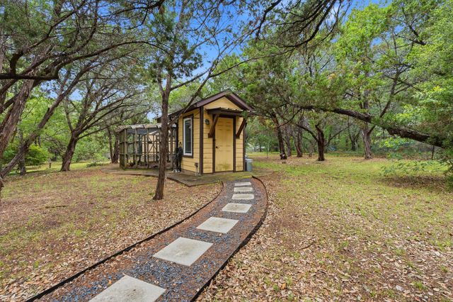 8121 Bluff TRL, Austin, TX 78737