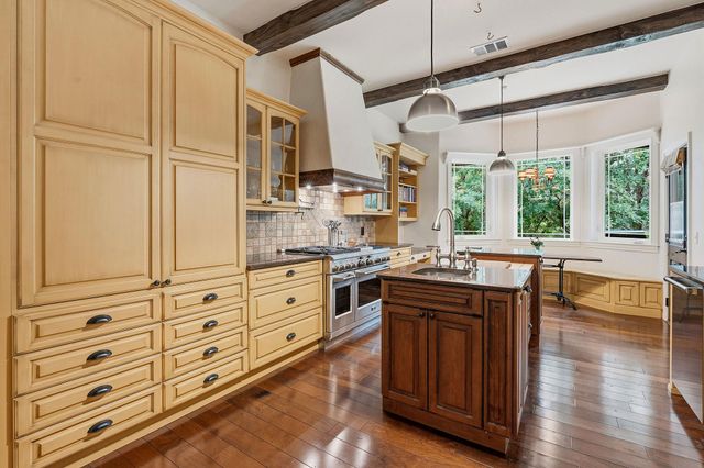 8121 Bluff TRL, Austin, TX 78737