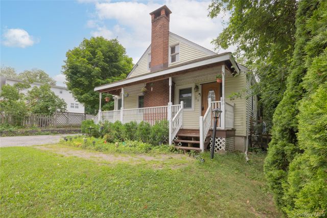 22 W Crooked Hill Road, Pearl River, NY 10965