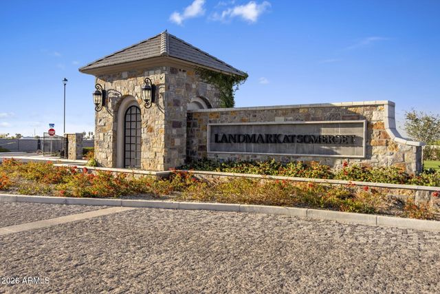 2677 E MAPLEWOOD Street, Gilbert, AZ 85297