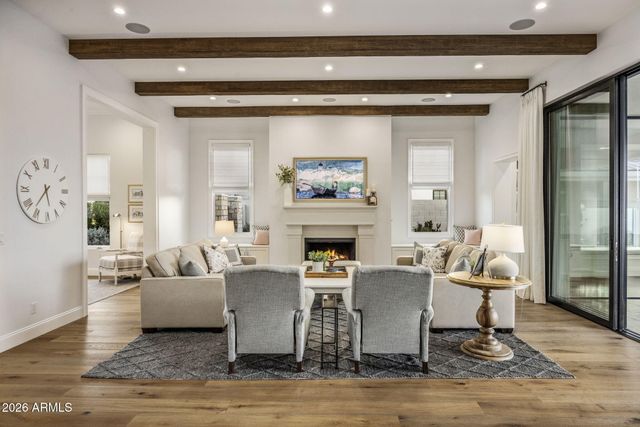 2677 E MAPLEWOOD Street, Gilbert, AZ 85297