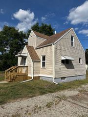 504 N Forest Street, Standish, MI 48658