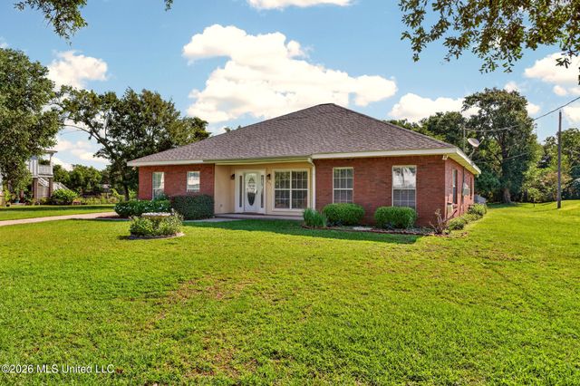447 Russell Avenue, Long Beach, MS 39560