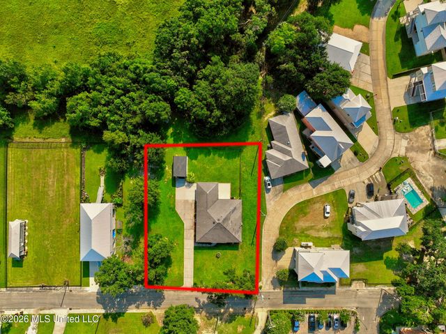 447 Russell Avenue, Long Beach, MS 39560
