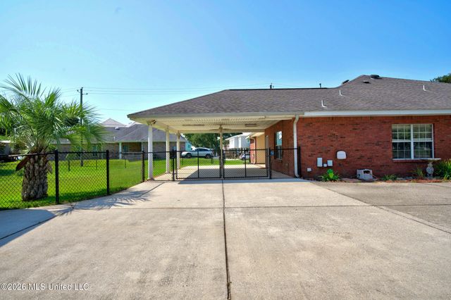 447 Russell Avenue, Long Beach, MS 39560