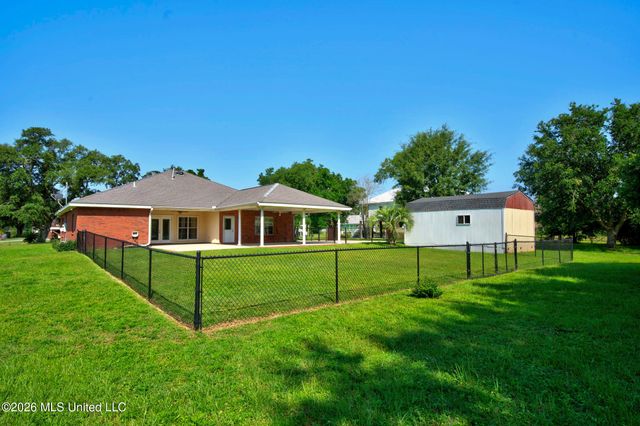 447 Russell Avenue, Long Beach, MS 39560
