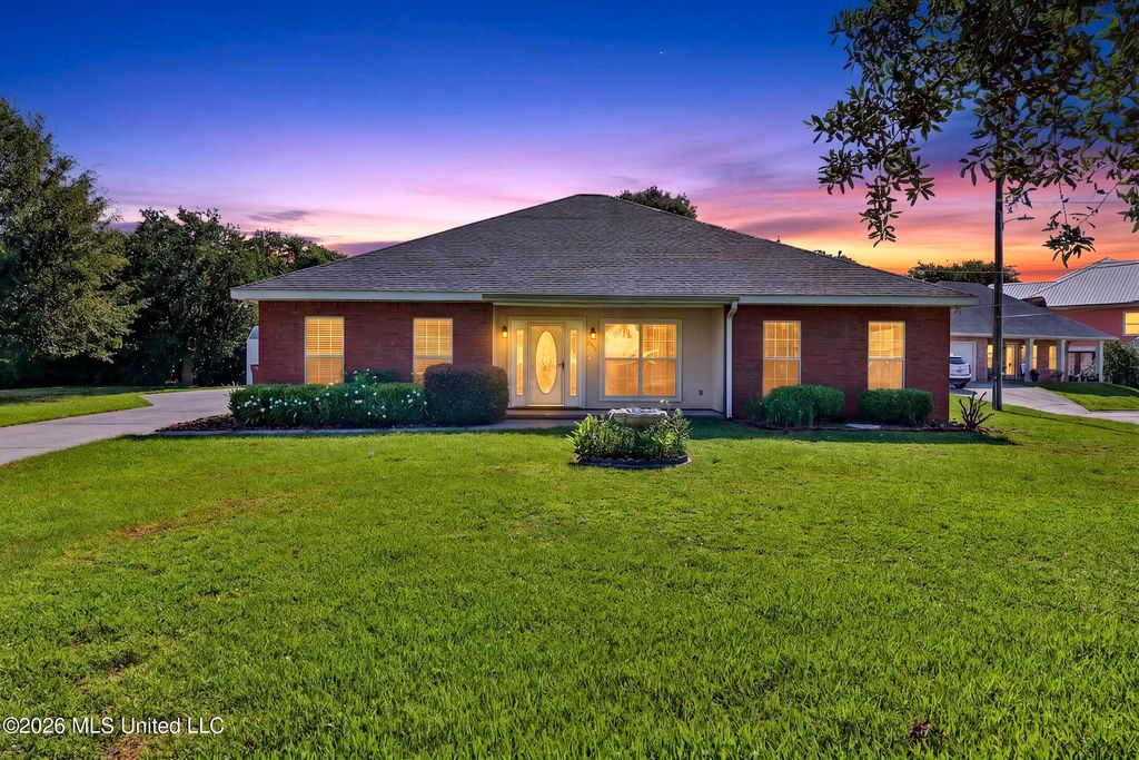 447 Russell Avenue, Long Beach, MS 39560
