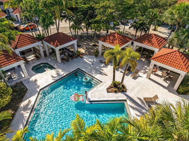 9265 NW 9th Court, Plantation, FL 33324