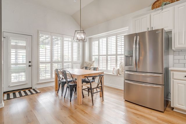830 Doral Drive, Mansfield, TX 76063