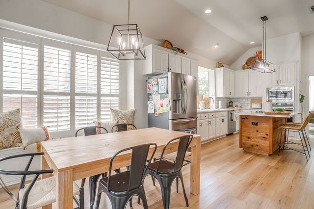 830 Doral Drive, Mansfield, TX 76063