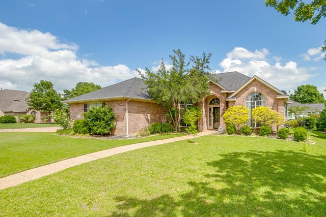 830 Doral Drive, Mansfield, TX 76063