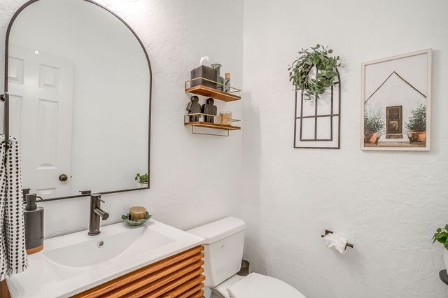 830 Doral Drive, Mansfield, TX 76063