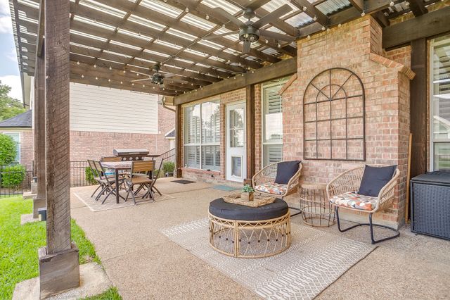 830 Doral Drive, Mansfield, TX 76063
