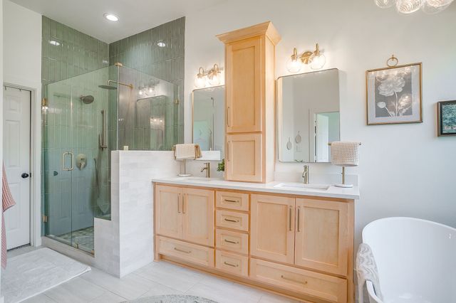 830 Doral Drive, Mansfield, TX 76063