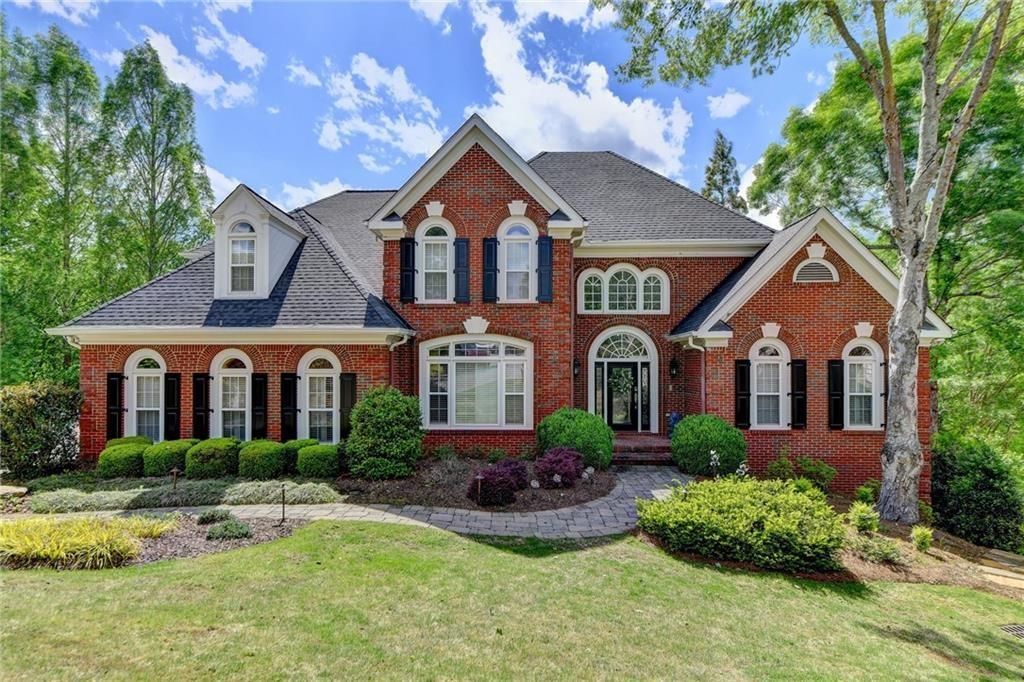 320 Chason Wood Way, Roswell, GA 30076