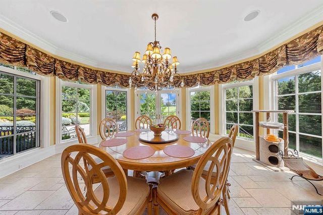 196 Vaccaro Drive, Cresskill, NJ 07626