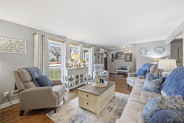 2570 Colvin Boulevard, Tonawanda, NY 14150