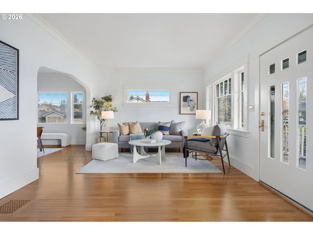 2845 Ne 53RD Ave, Portland, OR 97213