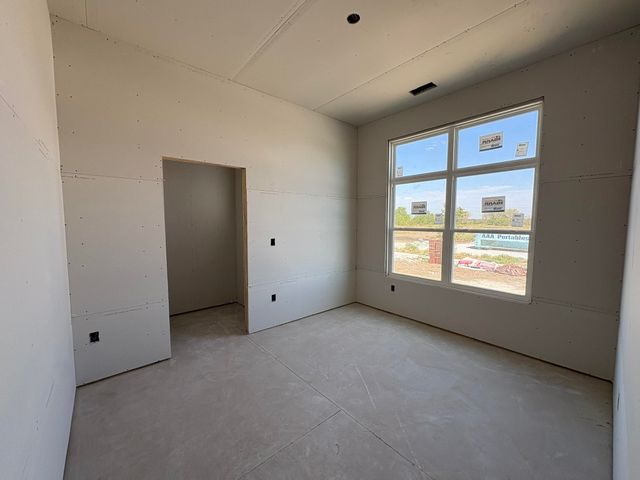 9213 Melissa Ave, Bel Aire, KS 67226