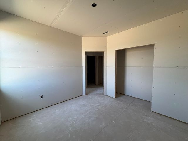 9213 Melissa Ave, Bel Aire, KS 67226