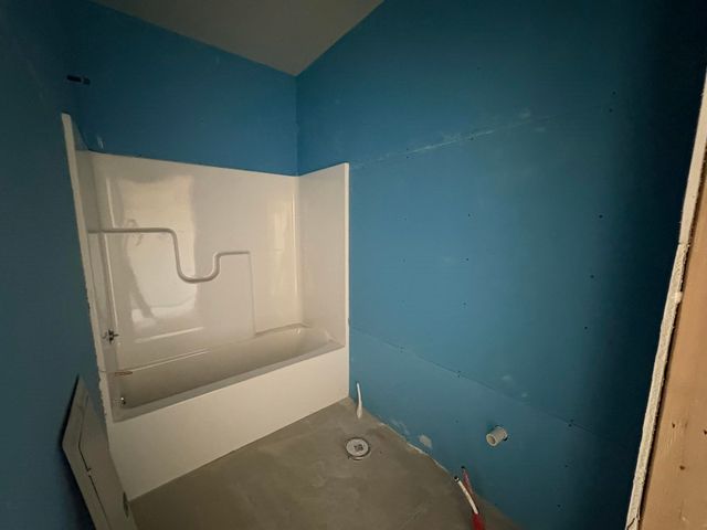 9213 Melissa Ave, Bel Aire, KS 67226
