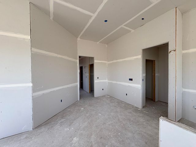 9213 Melissa Ave, Bel Aire, KS 67226