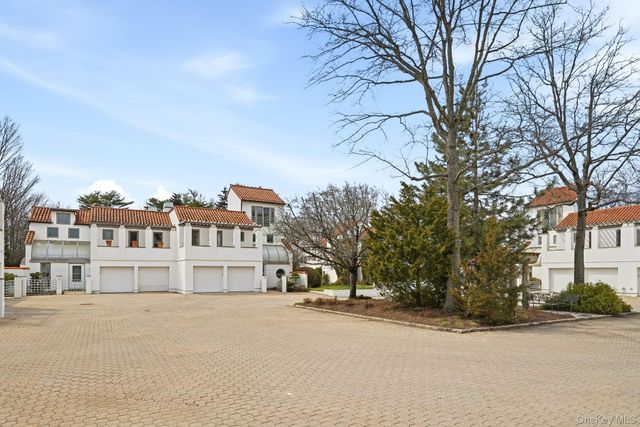 13 Kassel Court, Mamaroneck, NY 10543