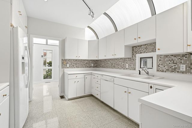 13 Kassel Court, Mamaroneck, NY 10543