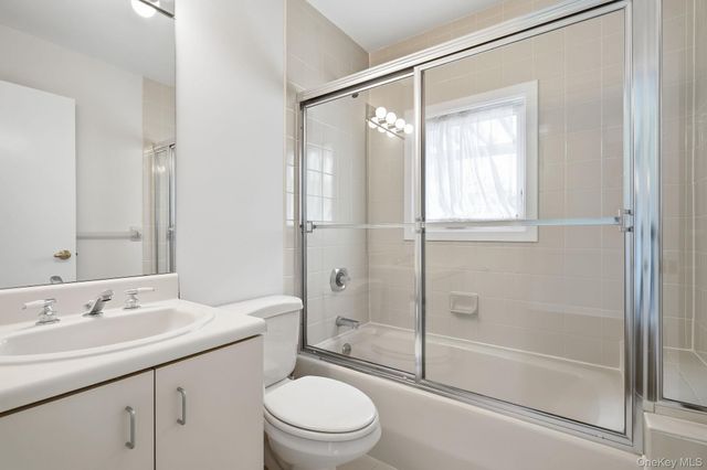 13 Kassel Court, Mamaroneck, NY 10543