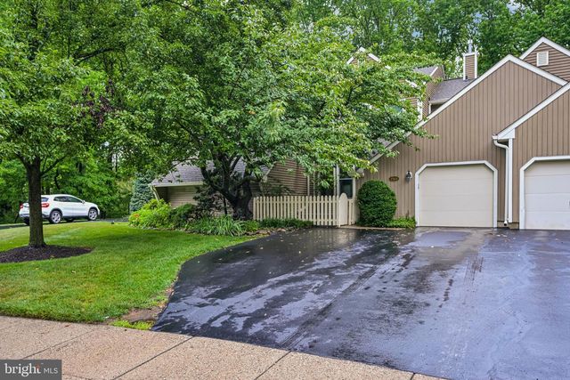 1564 APPLEWOOD CIR, Yardley, PA 19067