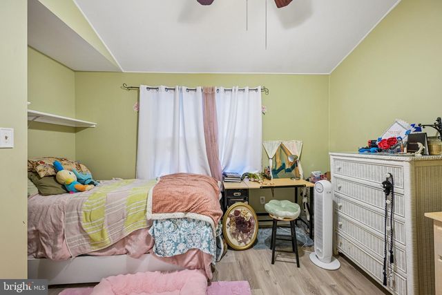 1564 APPLEWOOD CIR, Yardley, PA 19067