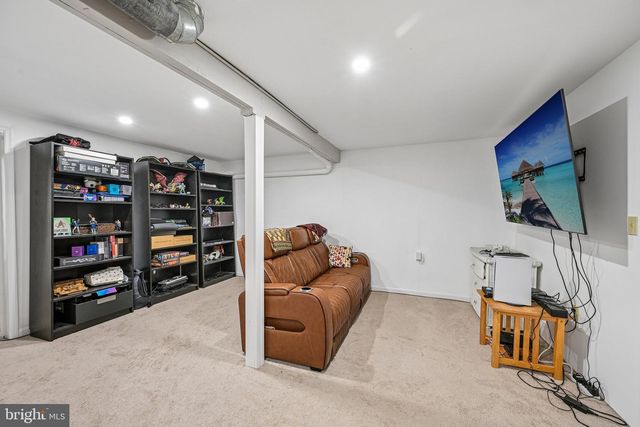 1564 APPLEWOOD CIR, Yardley, PA 19067