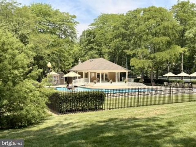 1564 APPLEWOOD CIR, Yardley, PA 19067