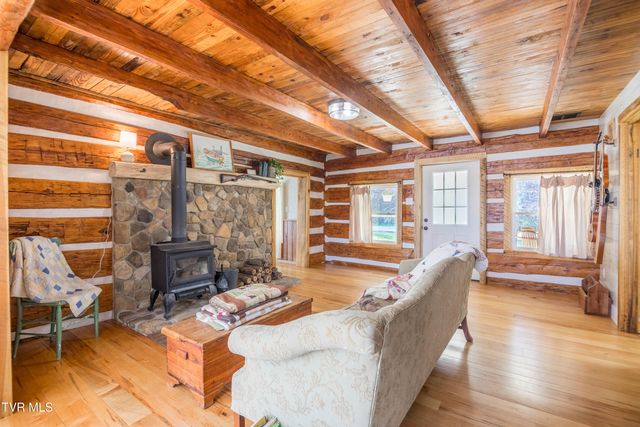 815 South Water Fork Road, Greeneville, TN 37743