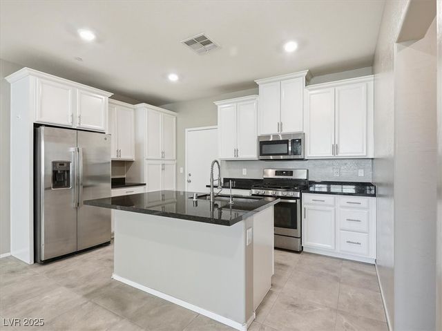 6270 Cappadocia Street, Las Vegas, NV 89148