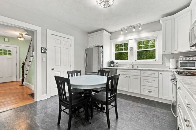 11 Sweetser Ave, Reading, MA 01867