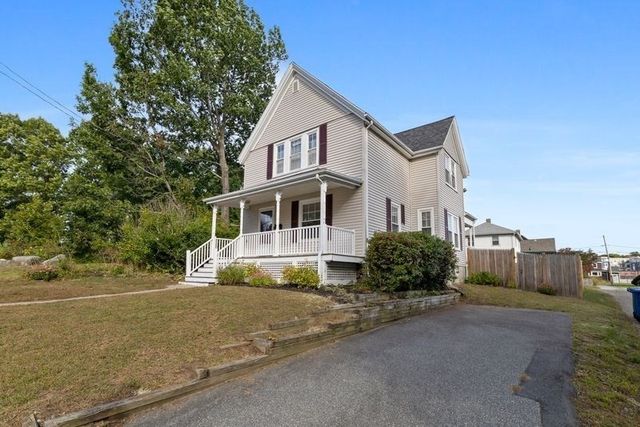 11 Sweetser Ave, Reading, MA 01867