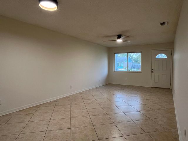 127 Rio Del Mar St B, St Augustine, FL 32080