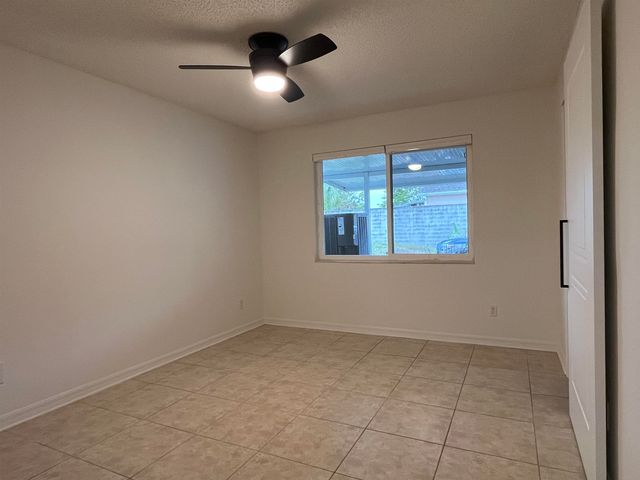 127 Rio Del Mar St B, St Augustine, FL 32080