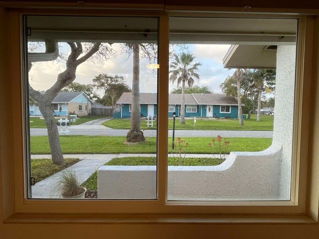 127 Rio Del Mar St B, St Augustine, FL 32080